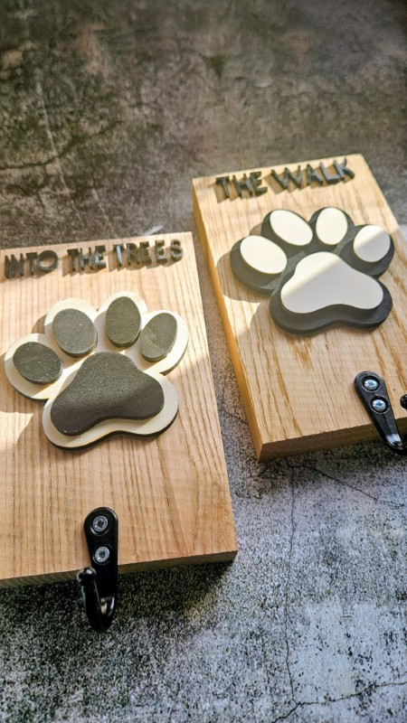 Hundegarderobe Eiche The Walk/Into the Trees – Edler Leinenhalter