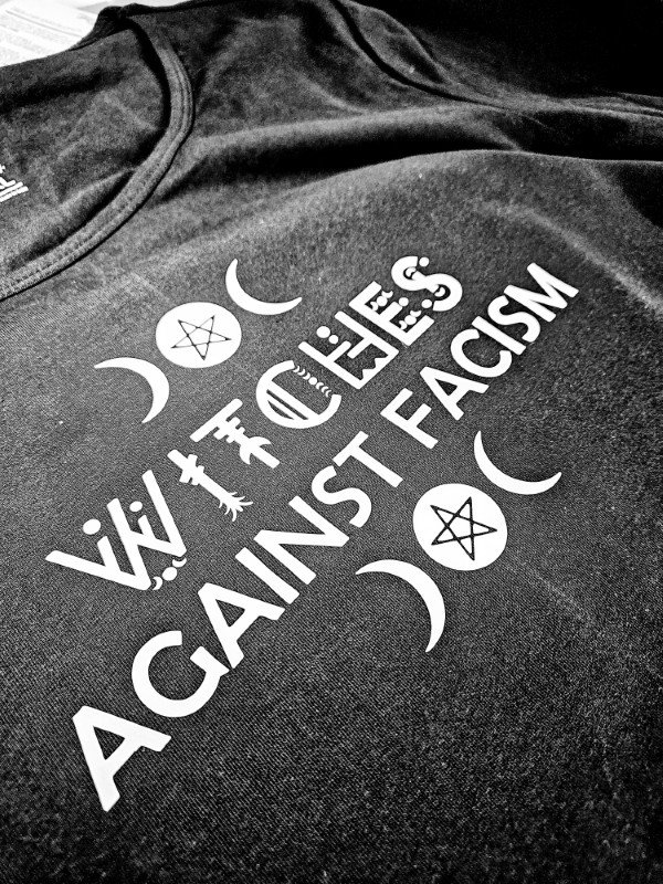 Witches Against Fascism Shirt – Statement-Mode aus Bio-Baumwolle | Makelanie